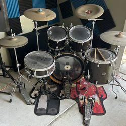 Tama Drum Set 