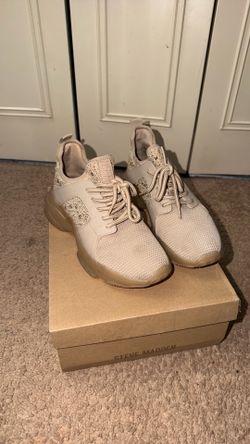 Steven madden runners