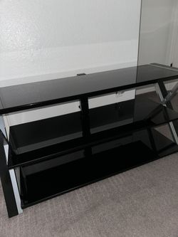 3 Leveled Shelf (BLACK)