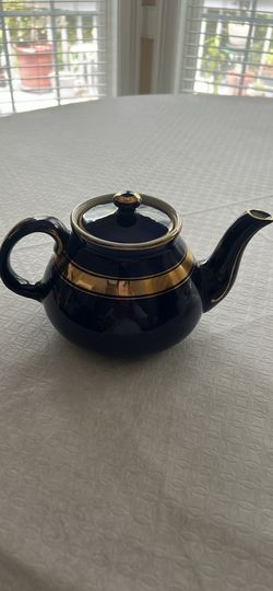 Tea Pot Hall’s China