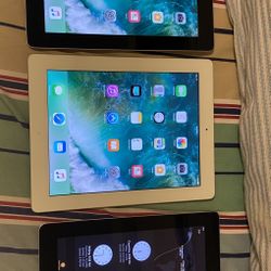 Bundle Of 3 Apple iPads