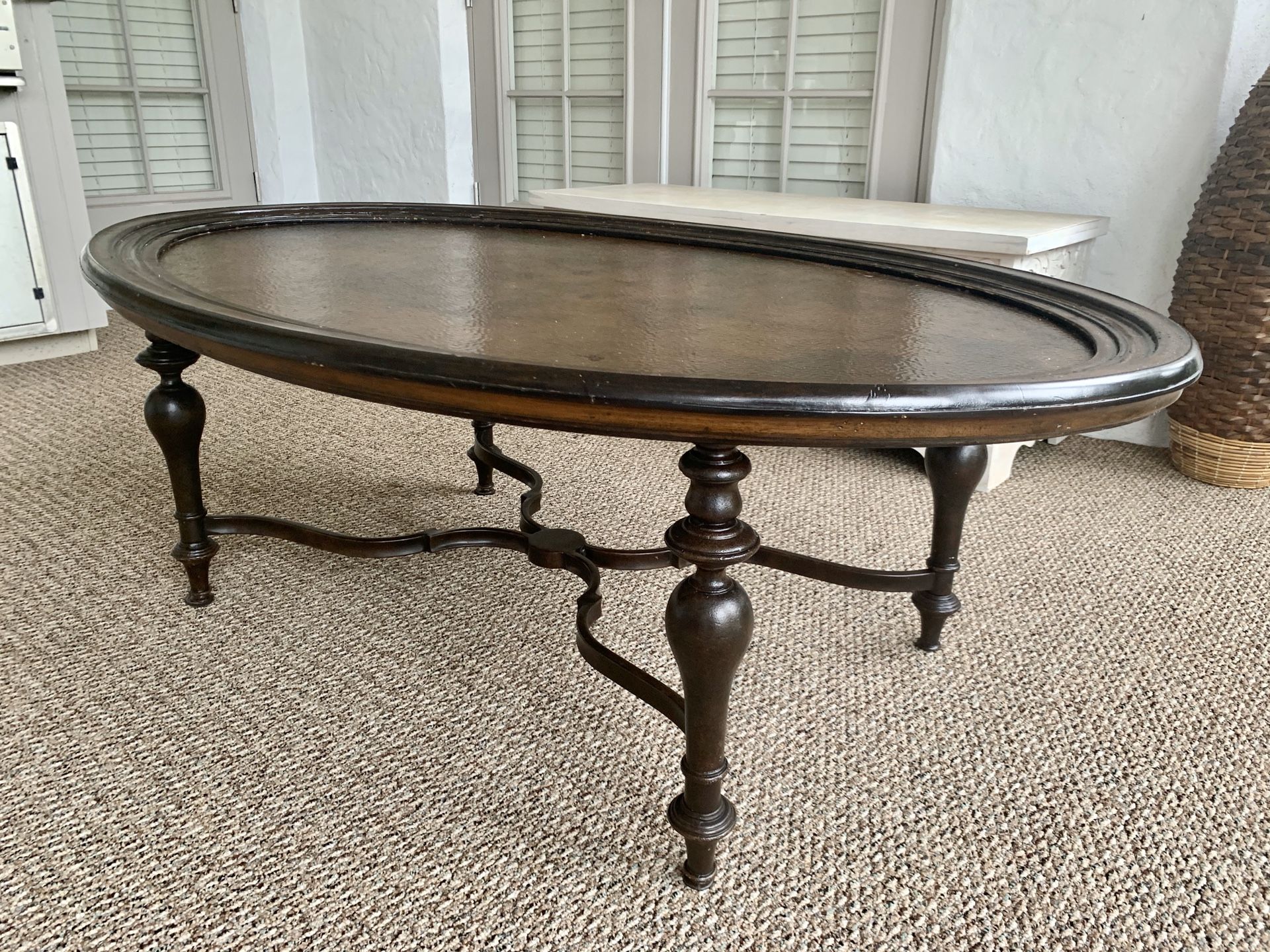 Havertys hammered copper coffee table, in good condition. Retail 600