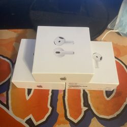 AirPod 4’s