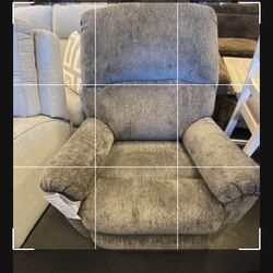 ROCKER RECLINER Smoky Gray Upholstery Plush 