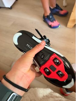 Peloton size 37