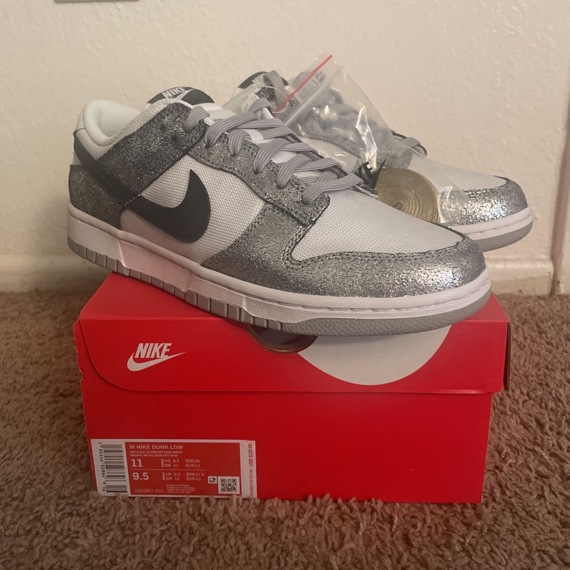 Dunk Low Gal Size DS