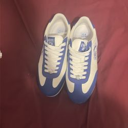 Blue fb county shoes  size 9 only used 2times