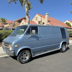 1978 Dodge B200 Van
