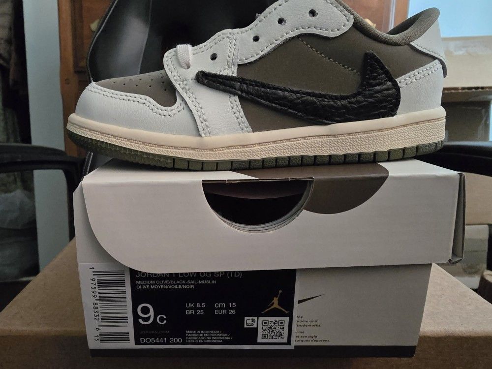 Jordan 1 Low OG SP Travis Scott Medium Olive - Size 9c TD