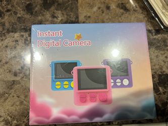 Kids pink instant camera
