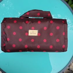 New Small Joy Mangano Better Beauty Case.  New