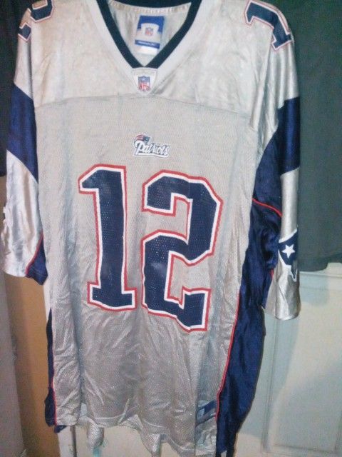 New England Patriots Jersey Tom Brady Number 12 Not Free Best Offer Takes It