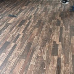 Carpet And Vinil Plank 