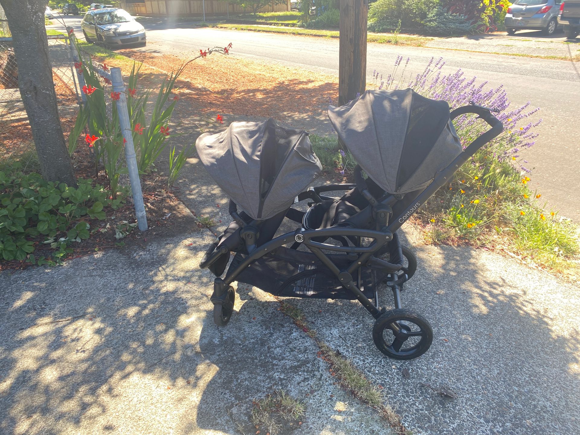Contours deluxe elite double stroller, perfect for twins!!