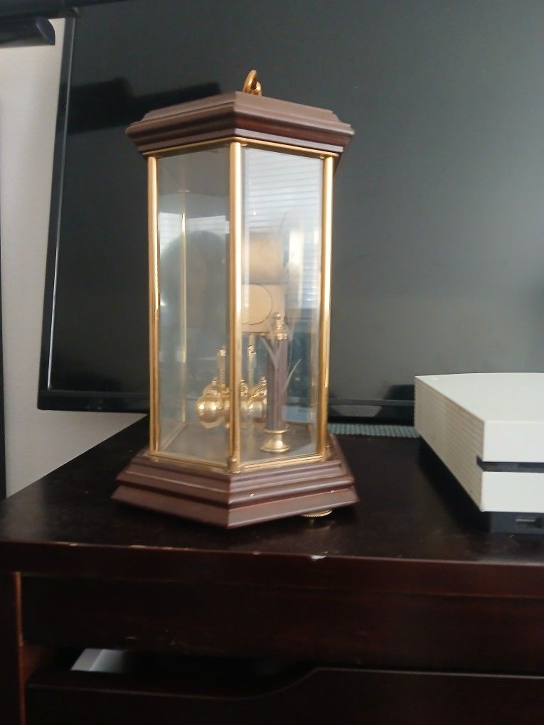 Howard Miller Dual Chime Clock
