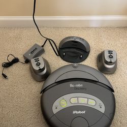 Roomba Discovery Vacuum with 2 Virtual Wall Units 