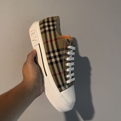 Burberry shoes Men 