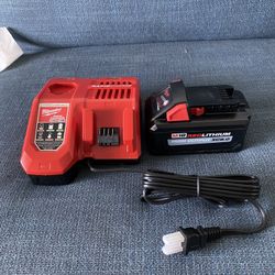 MILWAUKEE M18 8.0 AH BATTERY DRILL + FAST CHARGER  