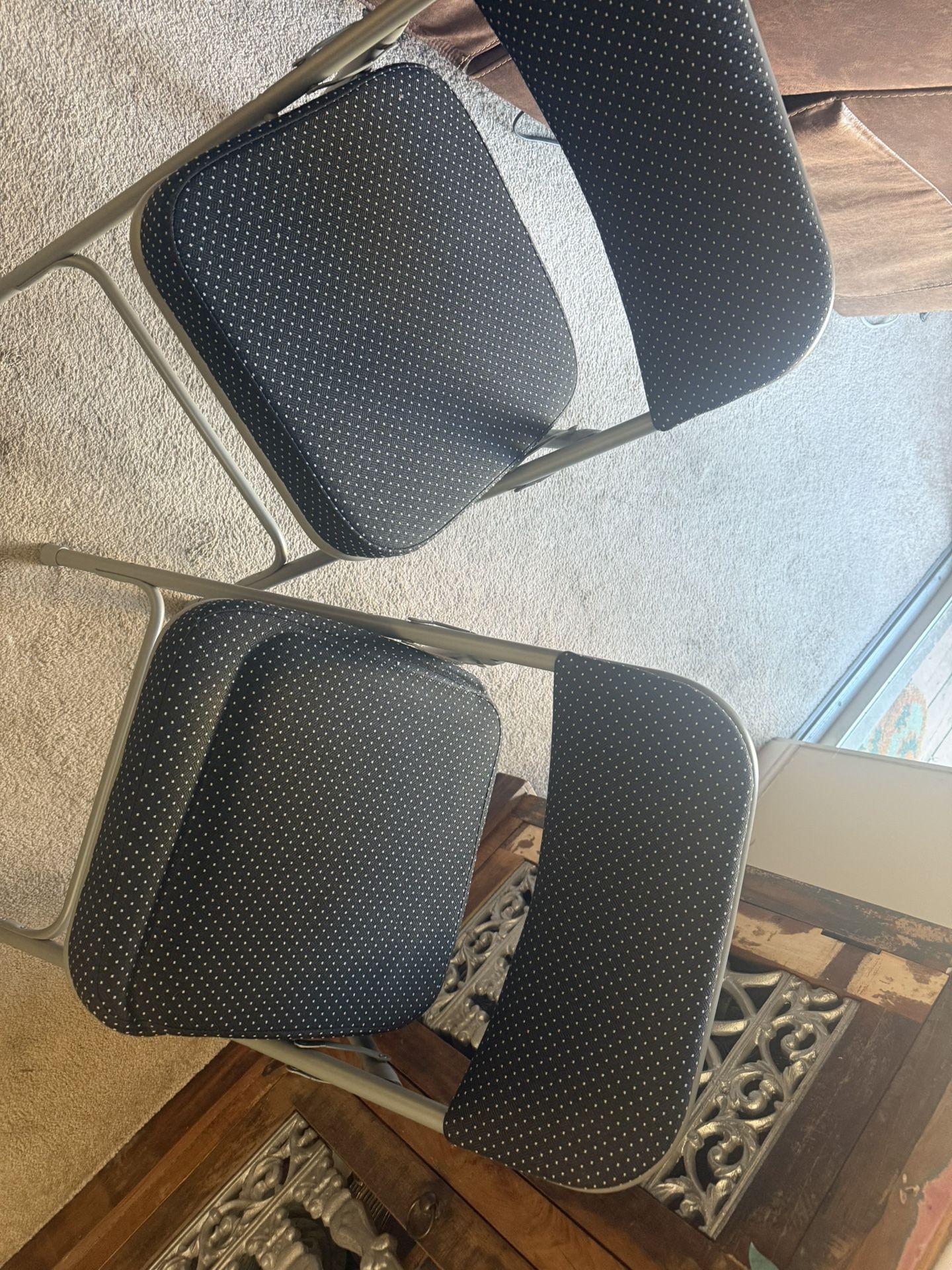 Furniture 2 Pack HERCULES Series Premium Curved Triple Braced & Double Hinged Black With With Polka Dot Fabric Metal Folding Chair