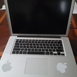 MacBook Pro 13” Catalina OS (Gray)