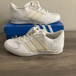 New Women’s Adidas ZX 55 Leather Shoes