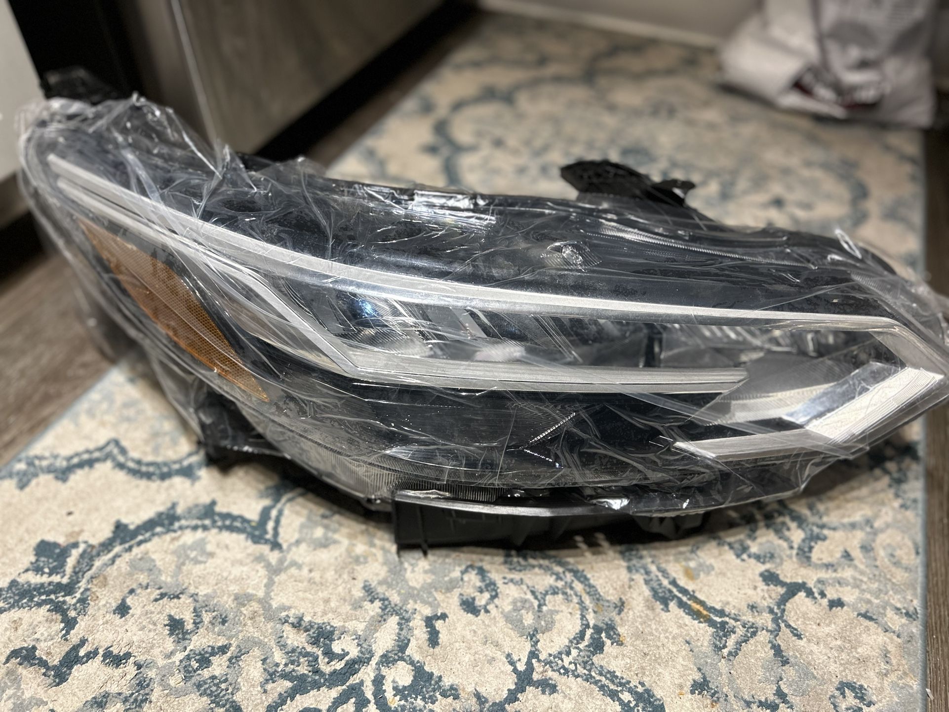 Huray, Headlight Assembly