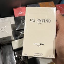 Valentino uoma born in Roma ivory 3.4 fl oz