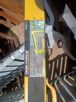 Heavy duty folding sawhorses