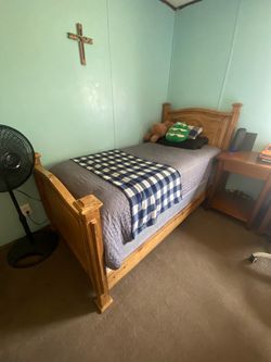 Twin Sized Bed (SOLID WOOD)