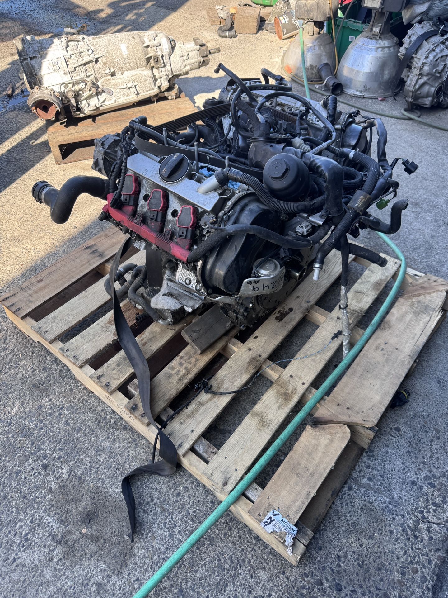 ENGINE FOR 12-15 AUDI A6