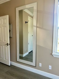 Beautiful Mirrors! $40 each or $70 for both! Pick Up Today!