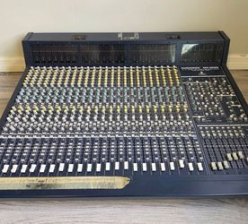 Behringer Eurodesk Model MX9000 48-Channel 8-BUS With Power Center