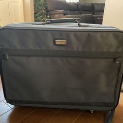 Luggage 18x26