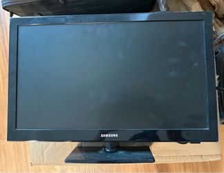 Samsung TV 19-inch