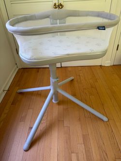 Halo swivel Bassinet