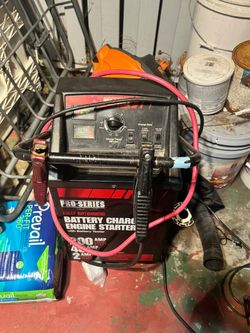 Pro-Series Fully Automatic Battery Charger Engine Starter