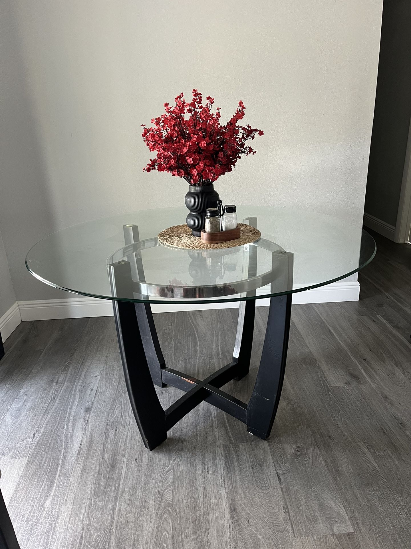 Round Glass Dining Table
