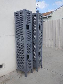 Uline industrial lockers