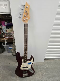 Johnson Jazz Bass