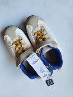 Boys Carters Shoes New With Tags Size 12