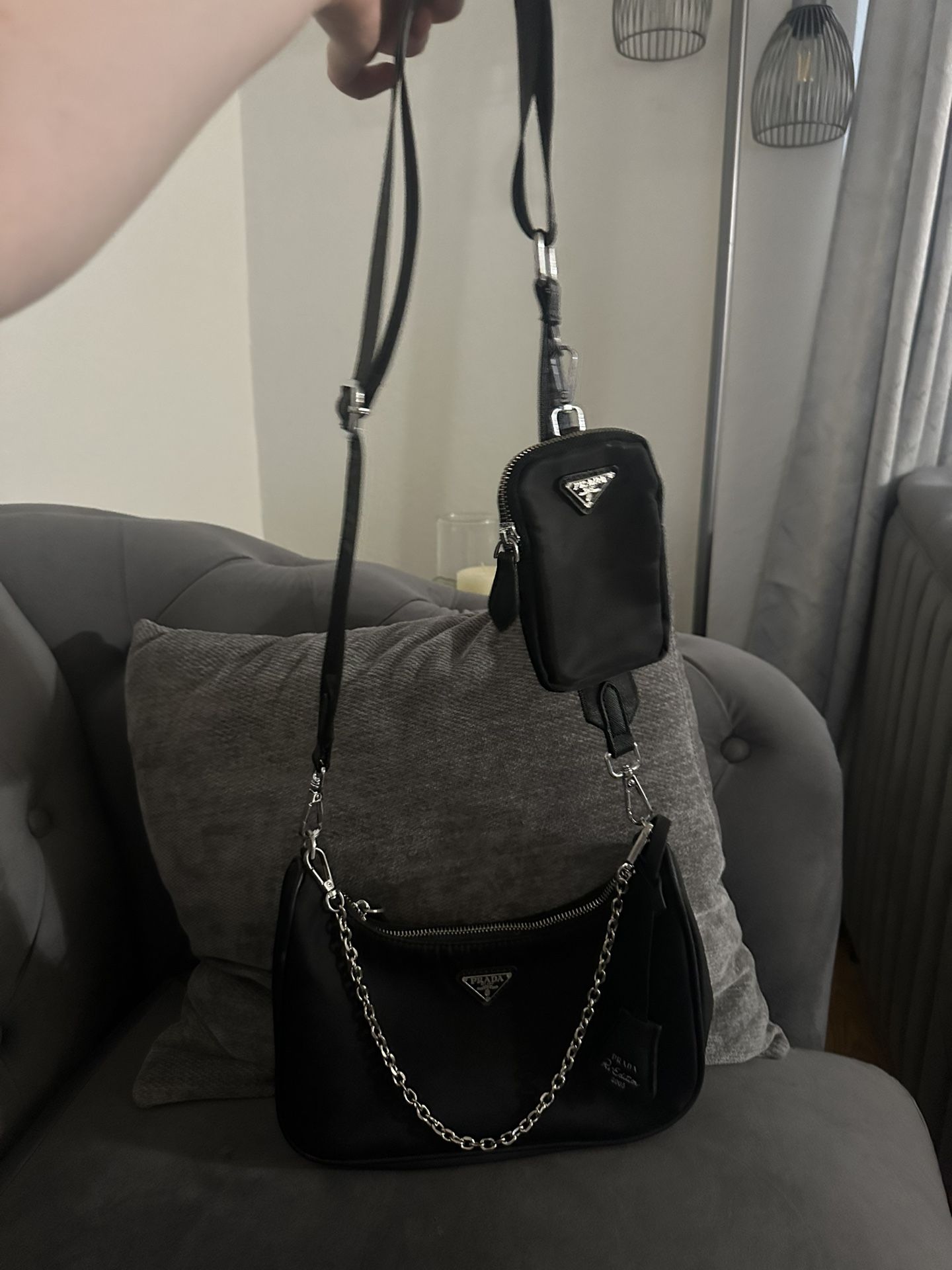PR@D@ black purse!