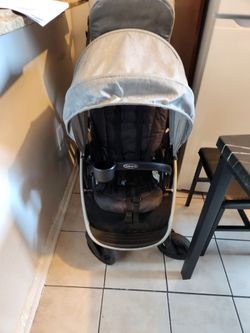 Double stroller with to seat