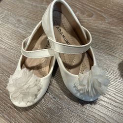 Girls Size 7 Flats 