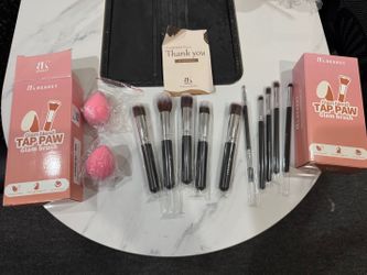 Brand NBEAKEY Makeup Brushes Set, Professional Foundation Eyeshadow Concealer Blush Powder Bronzer Applicator, 2 Blender Sponge with Beauty Paper Case