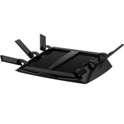 NETGEAR Nighthawk X6 Smart Wi-Fi Router (R8000) - AC3200 Tri-band Wireless Speed (Up to 3200 Mbps) | Up to 3500 Sq Ft Coverage & 50 Devices 
