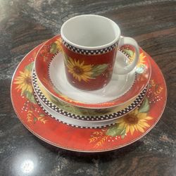 Chanticleer By Sakura & Sally Econ Roberts 8 Place Settings