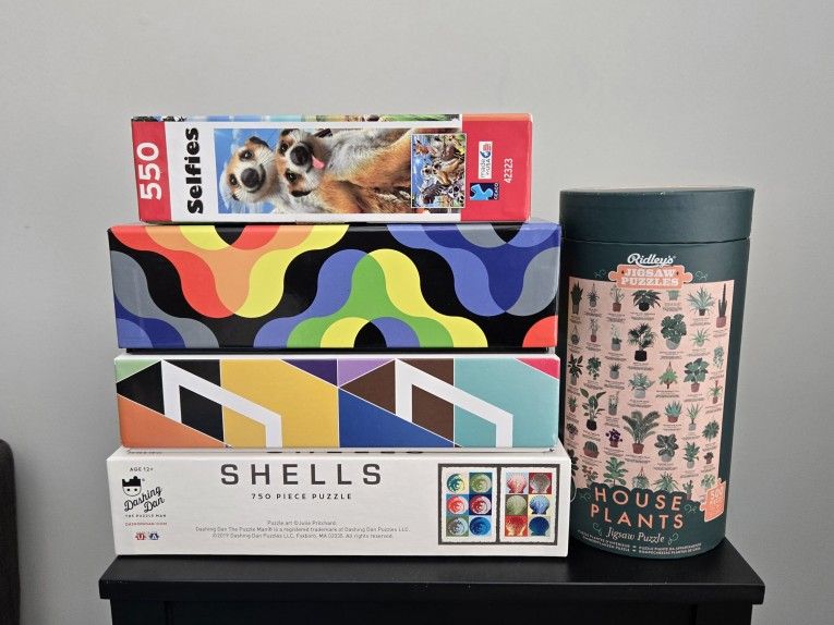 5 jigsaw puzzles,  500 - 750 pieces 