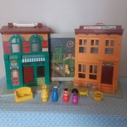 Vintage Sesame Street Play House With Figures & Furniture 