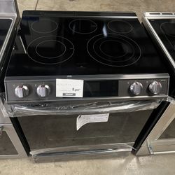 SAMSUNG SLIDE IN ELECTRIC RANGE OPEN BOX ITEM 
