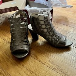 Dress Barn Heels Size 6 1/2